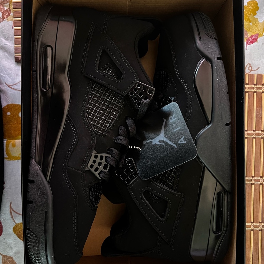 Jordan Men's black cats